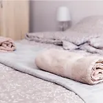 Aurora Aparthotel *