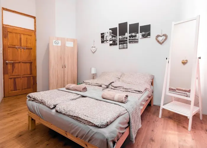 アパートホテル Aurora *