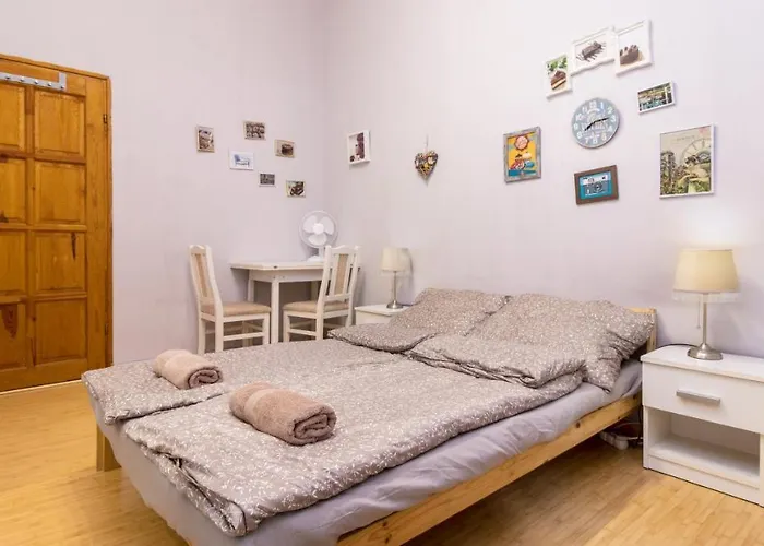 Aurora * ブダペスト