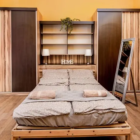 Aurora Hotel apartamentowy *